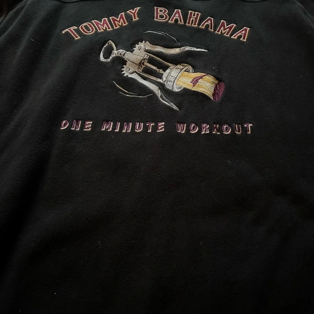 Tommy Bahama men’s quarter zip up sweater, Black with One minute workout on back - Picture 6 of 8